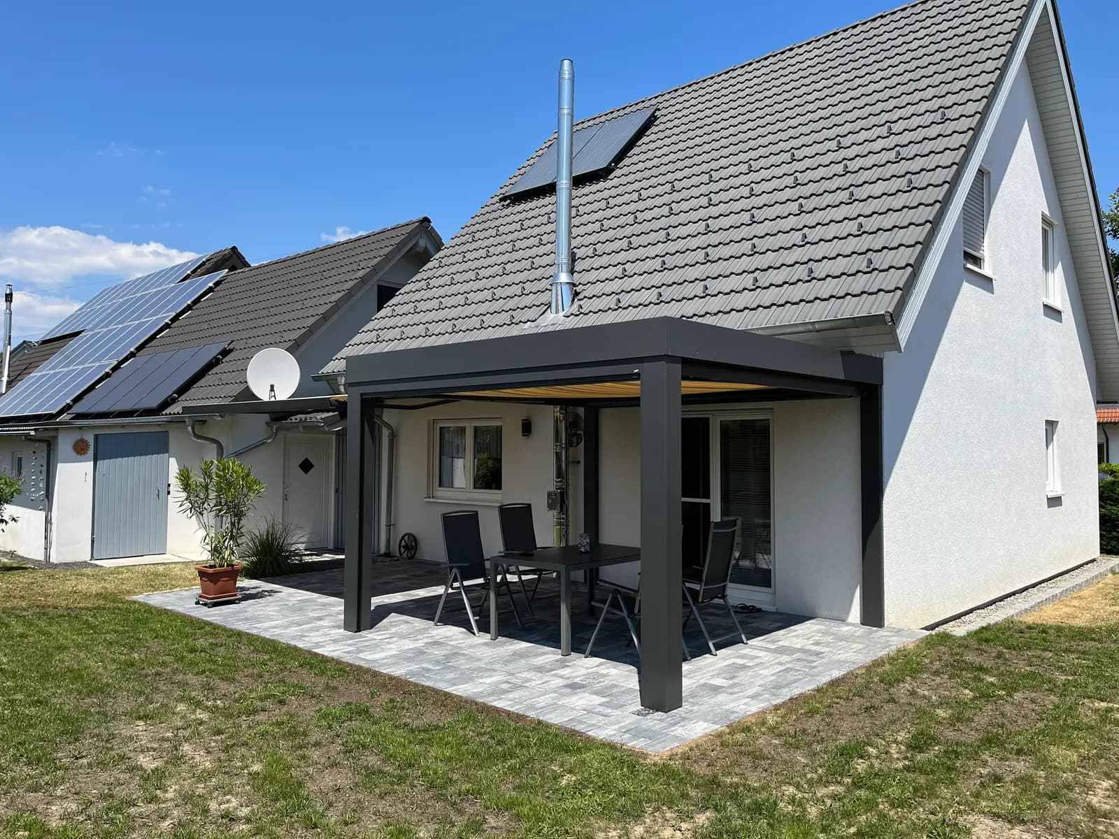 Kubische Terrassenüberdachung in Hundersingen bei Mengen